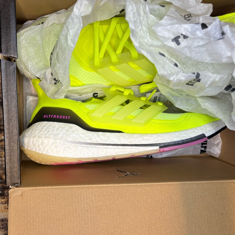 Adidas Boost 21